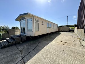 Static Caravan- click for photo gallery